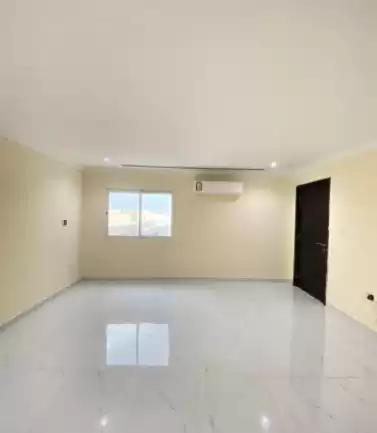 Residential Ready Property 2 Bedrooms U/F Apartment  for rent in Doha #15350 - 1  image 