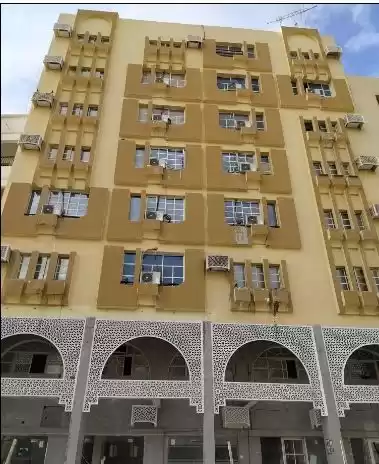 Résidentiel Propriété prête 5 chambres U / f Appartement  a louer au Doha #15360 - 1  image 