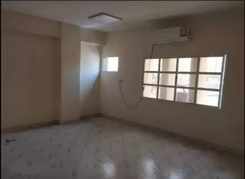 Residential Ready Property 5 Bedrooms U/F Apartment  for rent in Doha #15395 - 1  image 