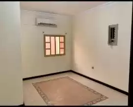 Wohn Klaar eigendom 3 Schlafzimmer S/F Wohnung  zu vermieten in Al Sadd , Doha #15408 - 1  image 