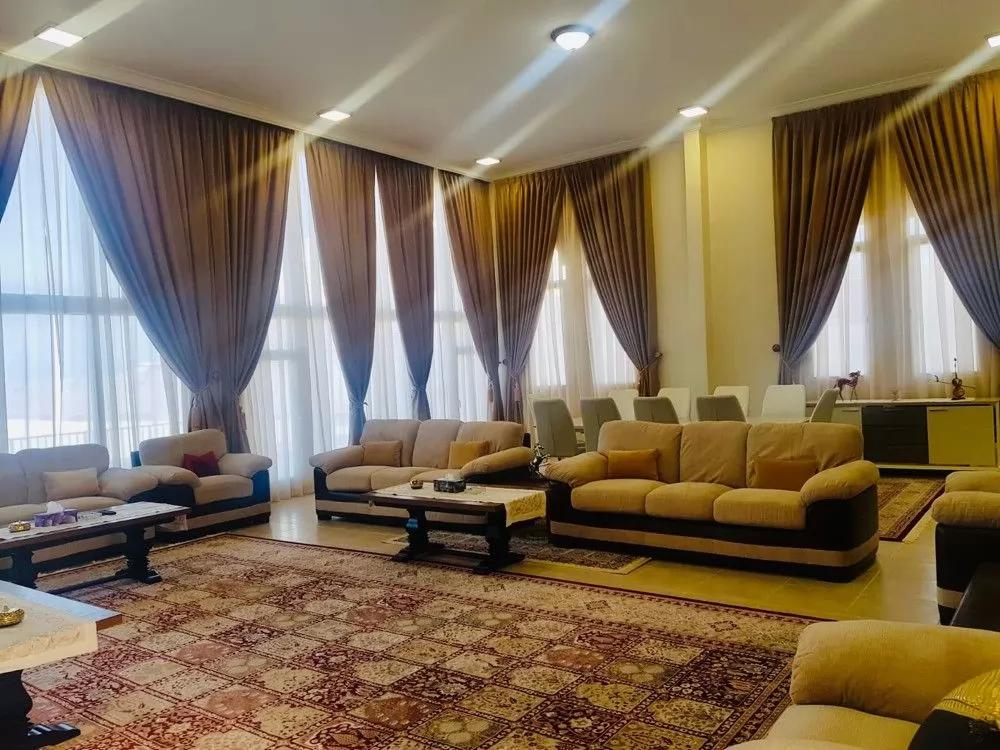 Residential Ready Property 6 Bedrooms S/F Chalet  for sale in Al-Dhakira , Al-Khor #15445 - 1  image 