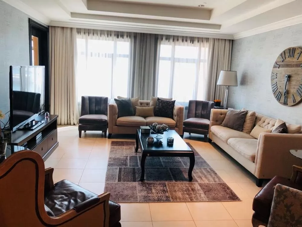 Residential Ready Property 2 Bedrooms F/F Apartment  for rent in The-Pearl-Qatar , Doha-Qatar #15457 - 1  image 