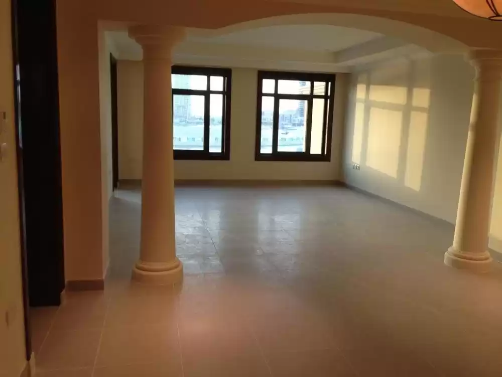 Residential Ready Property 2 Bedrooms S/F Townhouse  for rent in Al Sadd , Doha #15458 - 1  image 