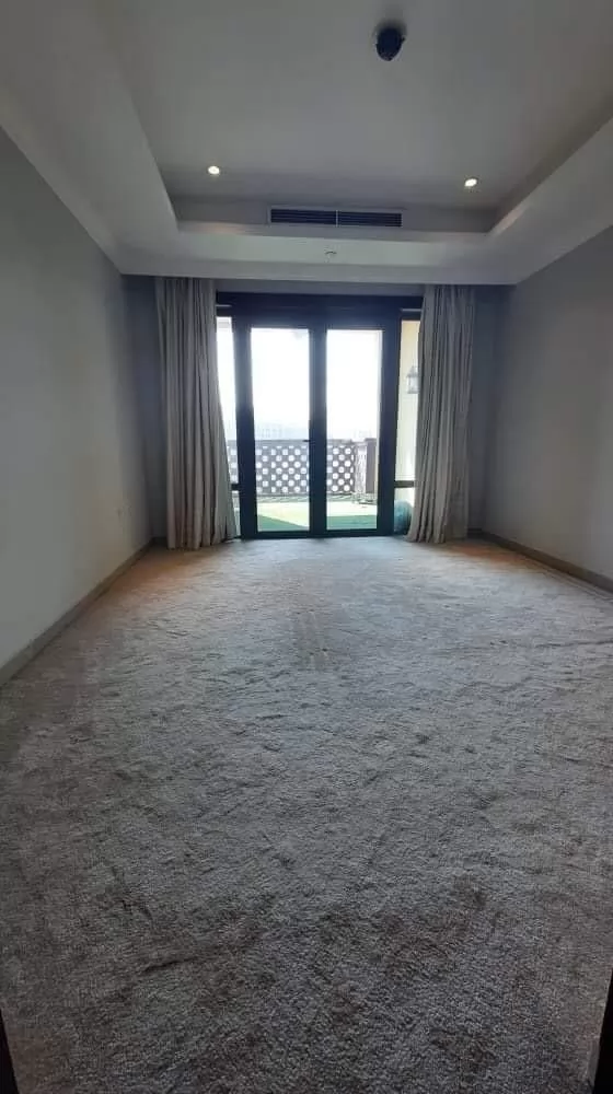 Residential Ready Property 2 Bedrooms S/F Townhouse  for rent in Al Sadd , Doha #15460 - 1  image 