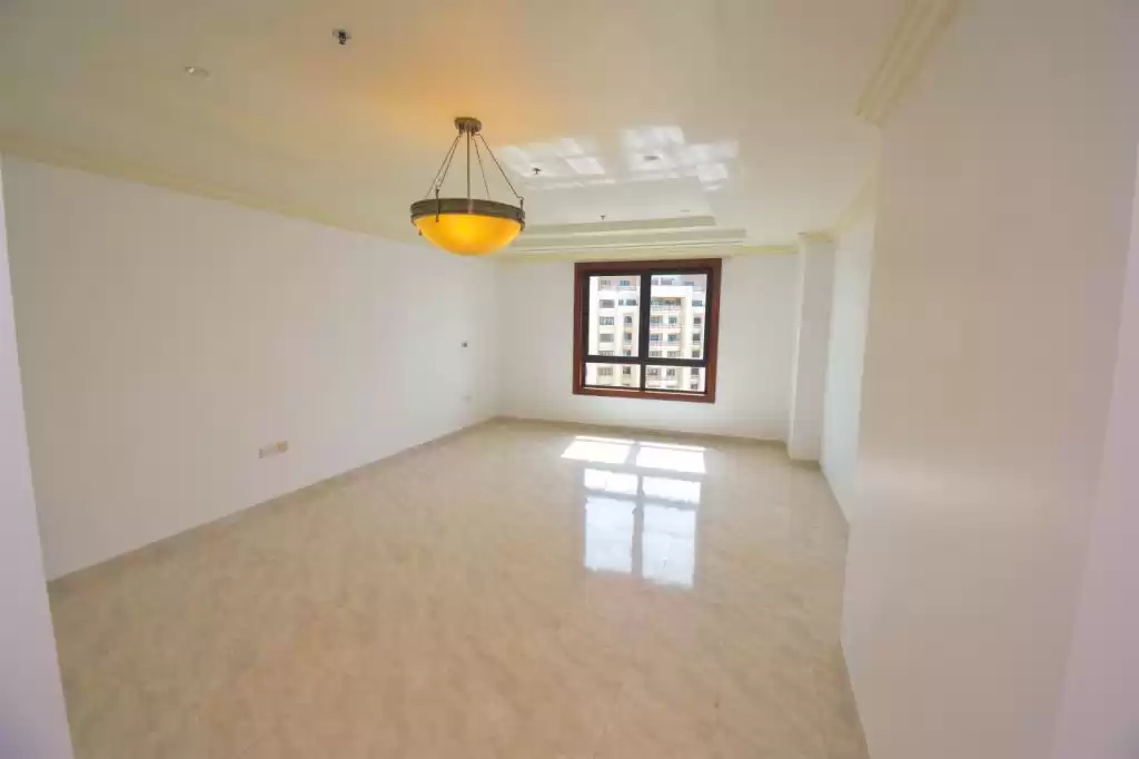 Жилой Готовая недвижимость 2 спальни С/Ж Квартира  в аренду в Аль-Садд , Доха #15478 - 1  image 