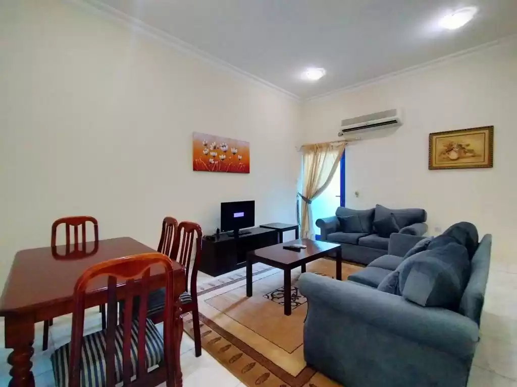 Residential Ready Property 2 Bedrooms F/F Apartment  for rent in Al Sadd , Doha #15479 - 1  image 