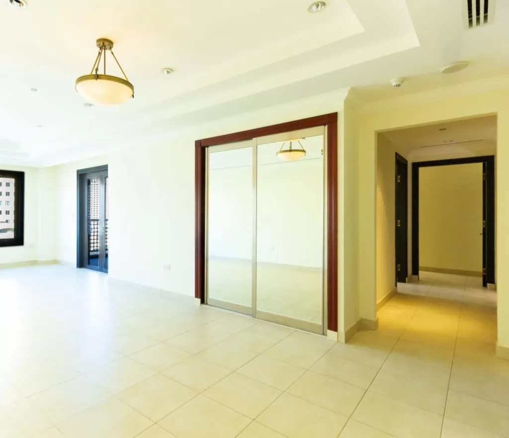 Жилой Готовая недвижимость 2 спальни Н/Ф Квартира  в аренду в Аль-Садд , Доха #15498 - 1  image 