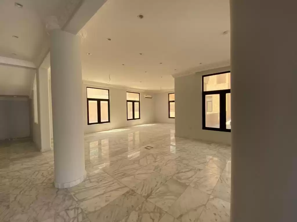 Residencial Listo Propiedad 6 habitaciones S / F Villa en Compound  alquiler en al-sad , Doha #15536 - 1  image 