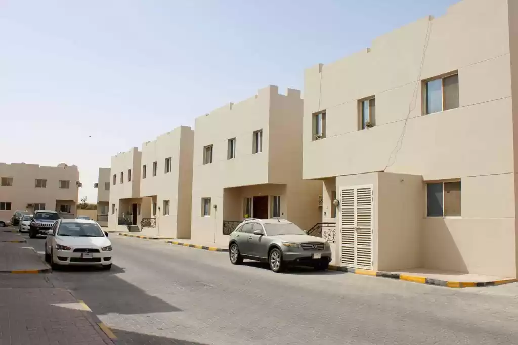 Wohn Klaar eigendom 1 Schlafzimmer U/F Wohnung  zu vermieten in Al Sadd , Doha #15611 - 1  image 