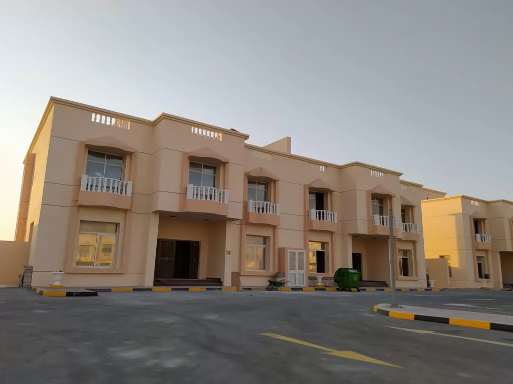 Residential Ready Property 1 Bedroom U/F Apartment  for rent in Umm Salal Ali , Doha-Qatar #15614 - 1  image 