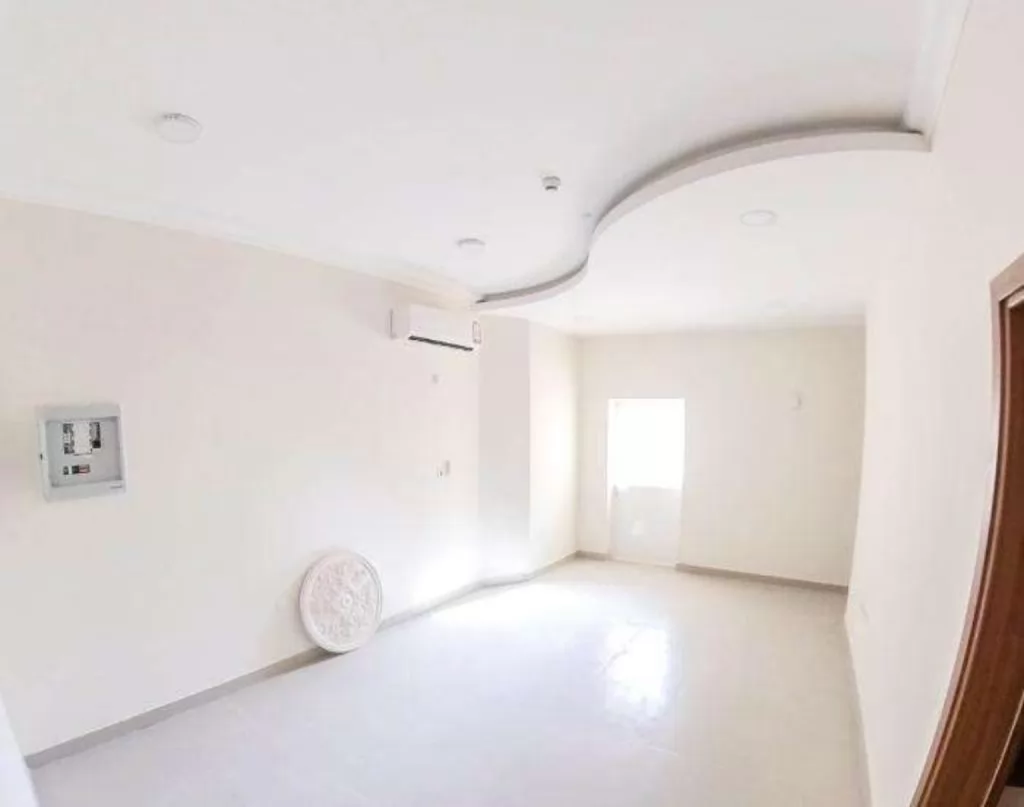 Residential Ready Property 3 Bedrooms U/F Apartment  for rent in Madinat-Khalifa , Doha-Qatar #15658 - 1  image 