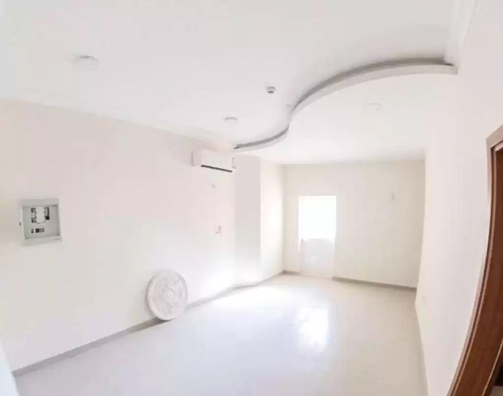 住宅 就绪物业 3 间卧室 U/F 公寓  出租 在 萨德 , 多哈 #15658 - 1  image 