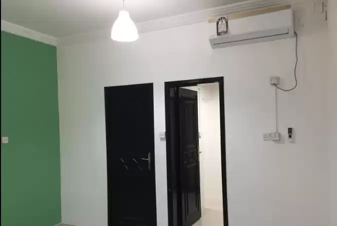 Residential Ready Property Studio S/F Apartment  for rent in Al Sadd , Doha #15678 - 1  image 