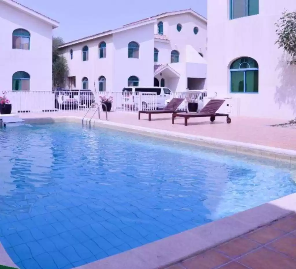 Résidentiel Propriété prête 4 chambres F / F Appartement  a louer au Al-Sadd , Doha #15684 - 1  image 