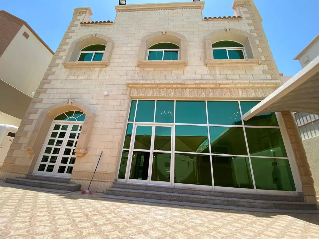Жилой Готовая недвижимость 7 спален Н/Ф Отдельная вилла  в аренду в Аль-Садд , Доха #15728 - 1  image 