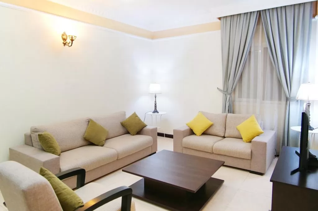 yerleşim Hazır Mülk 2 yatak odası F/F Apartman  kiralık içinde Al Sadd , Doha #15736 - 1  image 