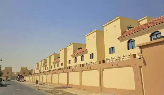 Жилой Готовая недвижимость 6 спален Н/Ф Вилла в комплексе  в аренду в Аль-Садд , Доха #15747 - 1  image 