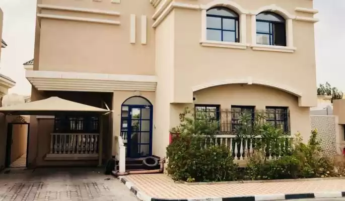 Жилой Готовая недвижимость Студия Н/Ф Квартира  в аренду в Аль-Садд , Доха #15751 - 1  image 