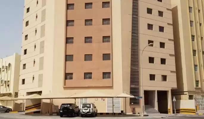 Жилой Готовая недвижимость 2 спальни Н/Ф Квартира  в аренду в Аль-Садд , Доха #15754 - 1  image 