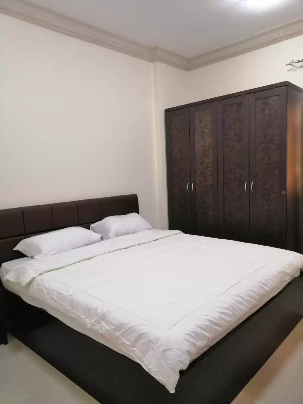 Wohn Klaar eigendom 2 Schlafzimmer F/F Wohnung  zu vermieten in Al Sadd , Doha #15814 - 1  image 