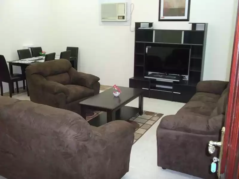 Residential Ready Property 2 Bedrooms F/F Apartment  for rent in Al Sadd , Doha #15834 - 1  image 