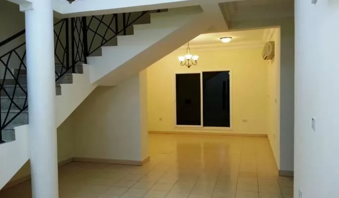 Residential Ready Property 4 Bedrooms S/F Standalone Villa  for rent in Al Sadd , Doha #15862 - 1  image 