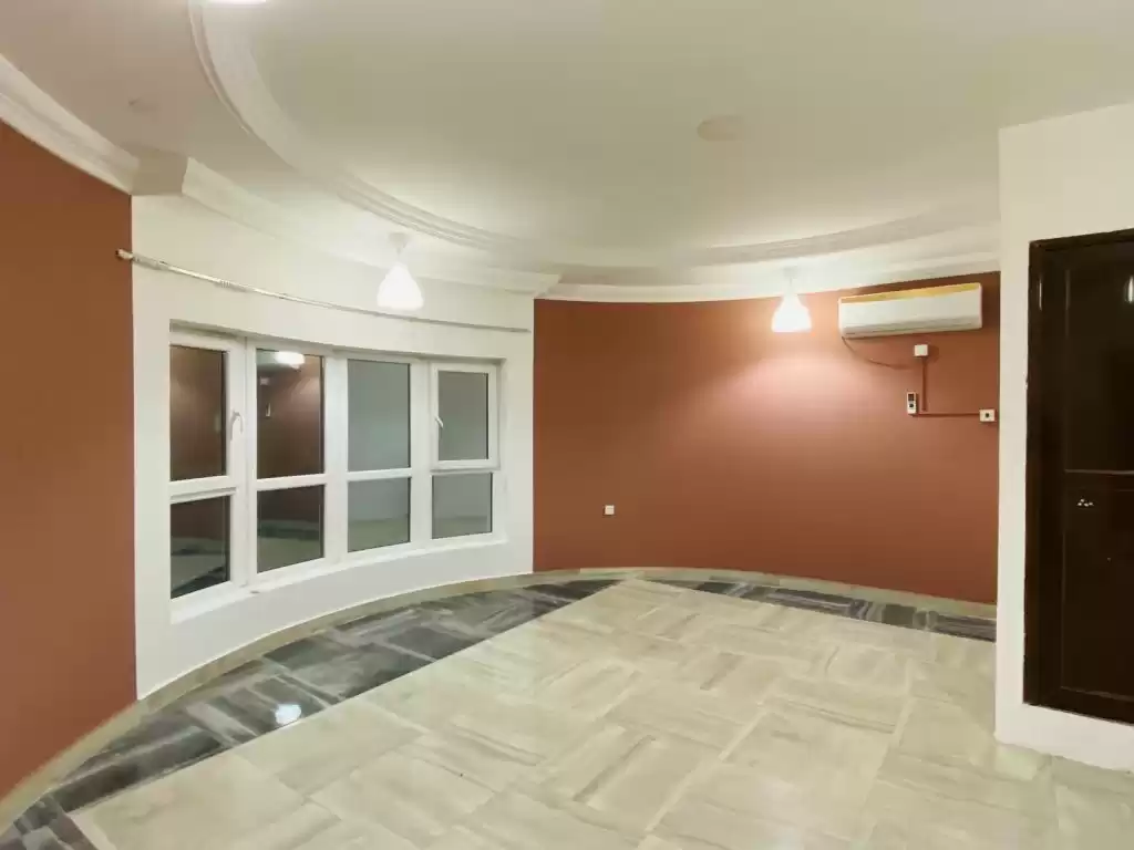 Residential Ready Property Studio U/F Apartment  for rent in Al Sadd , Doha #15868 - 1  image 