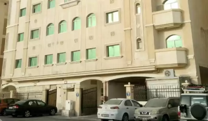 Résidentiel Propriété prête 2 chambres U / f Appartement  a louer au Al-Sadd , Doha #15870 - 1  image 