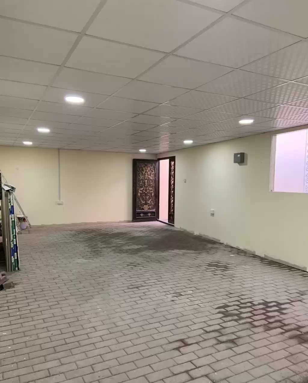 Kommerziell Klaar eigendom U/F Lagerhaus  zu vermieten in Al Sadd , Doha #15897 - 1  image 