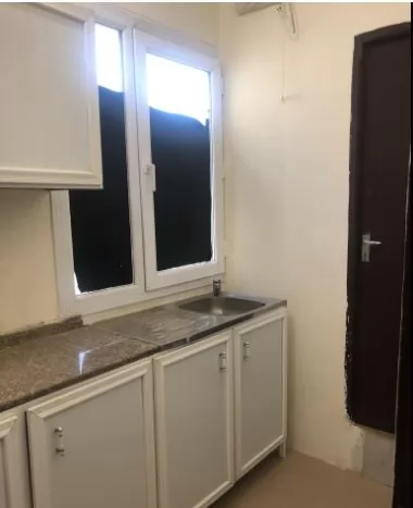 Residential Ready Property Studio U/F Apartment  for rent in Al Wakrah #15920 - 2  image 