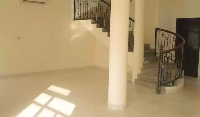 Residential Ready Property 5 Bedrooms U/F Standalone Villa  for rent in Al Sadd , Doha #15993 - 1  image 
