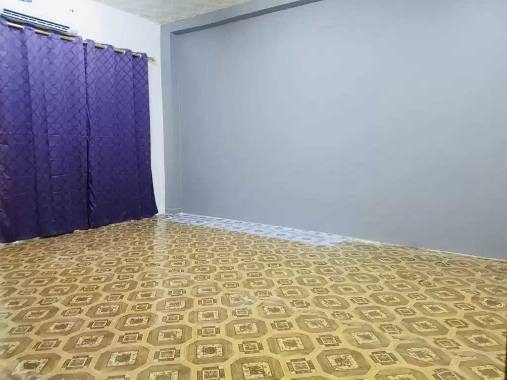 Жилой Готовая недвижимость 1 спальня Н/Ф Квартира  в аренду в Аль-Садд , Доха #16109 - 1  image 
