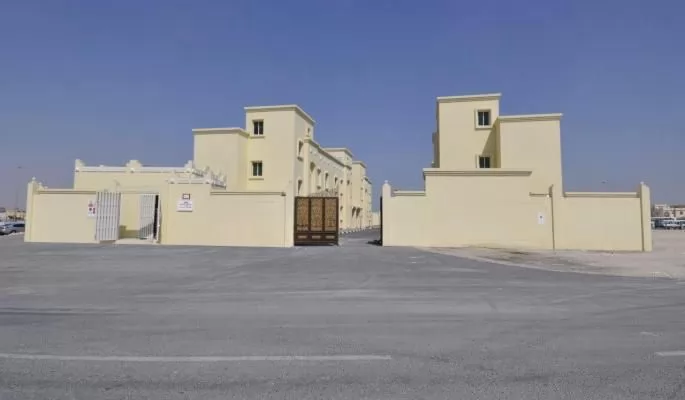 yerleşim Hazır Mülk 4 Yatak Odası U/F Site İçinde Villa  kiralık içinde Al Sadd , Doha #16152 - 1  image 