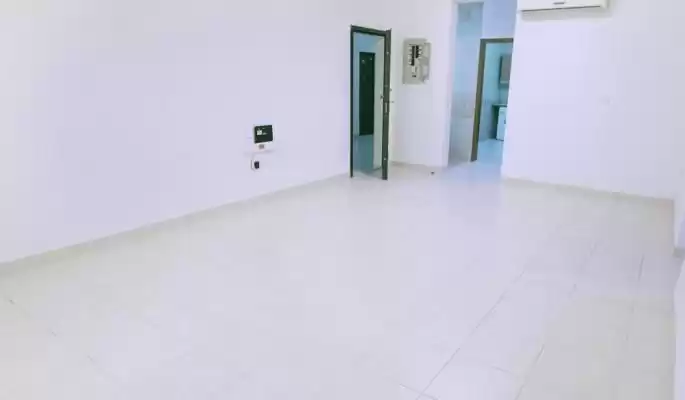 Жилой Готовая недвижимость 2 спальни Н/Ф Квартира  в аренду в Аль-Садд , Доха #16154 - 1  image 