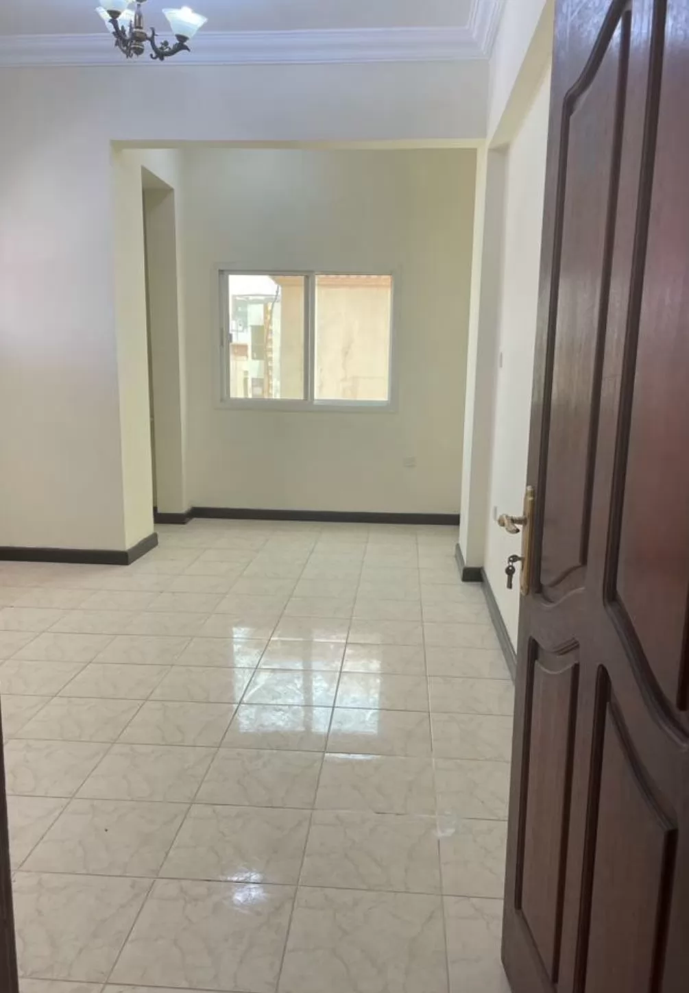 Residential Ready Property 2 Bedrooms U/F Apartment  for rent in Al-Mansoura-Street , Doha-Qatar #16158 - 2  image 