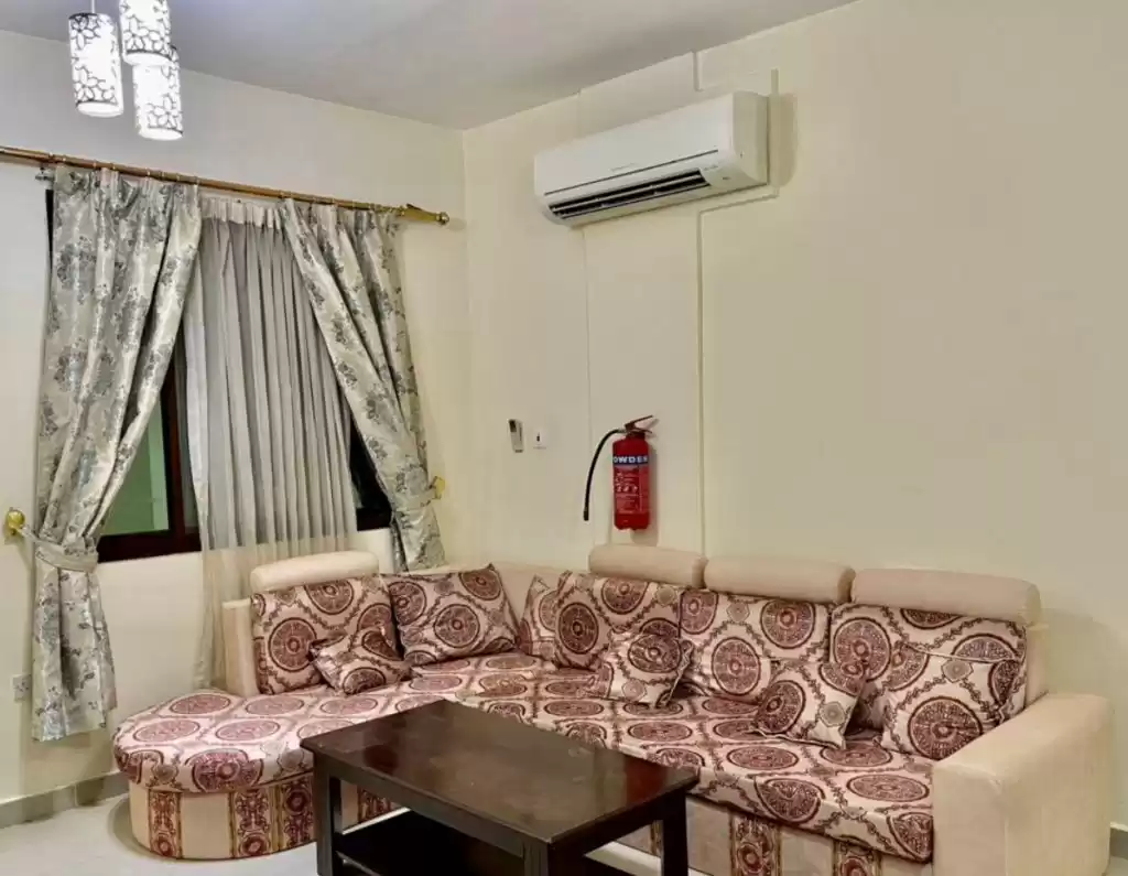 住宅 就绪物业 2 间卧室 楼/楼 公寓  出租 在 萨德 , 多哈 #16188 - 1  image 