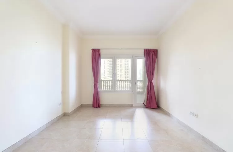 Residential Ready Property 1 Bedroom S/F Apartment  for rent in Doha #16199 - 2  image 