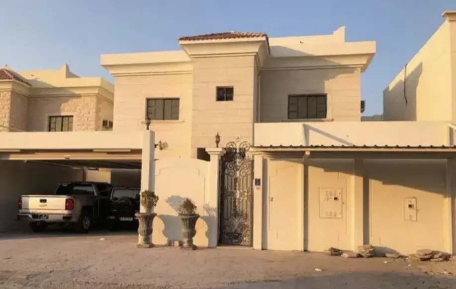 yerleşim Hazır Mülk 6 Yatak Odası U/F Müstakil Villa  satılık içinde Doha #16222 - 1  image 
