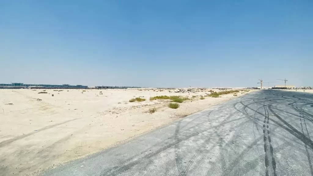 Land Ready Property Commercial Land  for rent in Abu-Hamour , Doha-Qatar #16242 - 1  image 