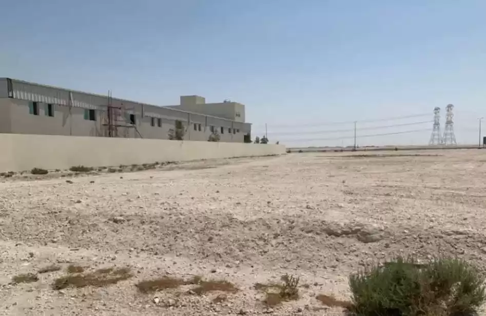 Terre Propriété prête Terrain Commercial  à vendre au Al-Sadd , Doha #16258 - 1  image 