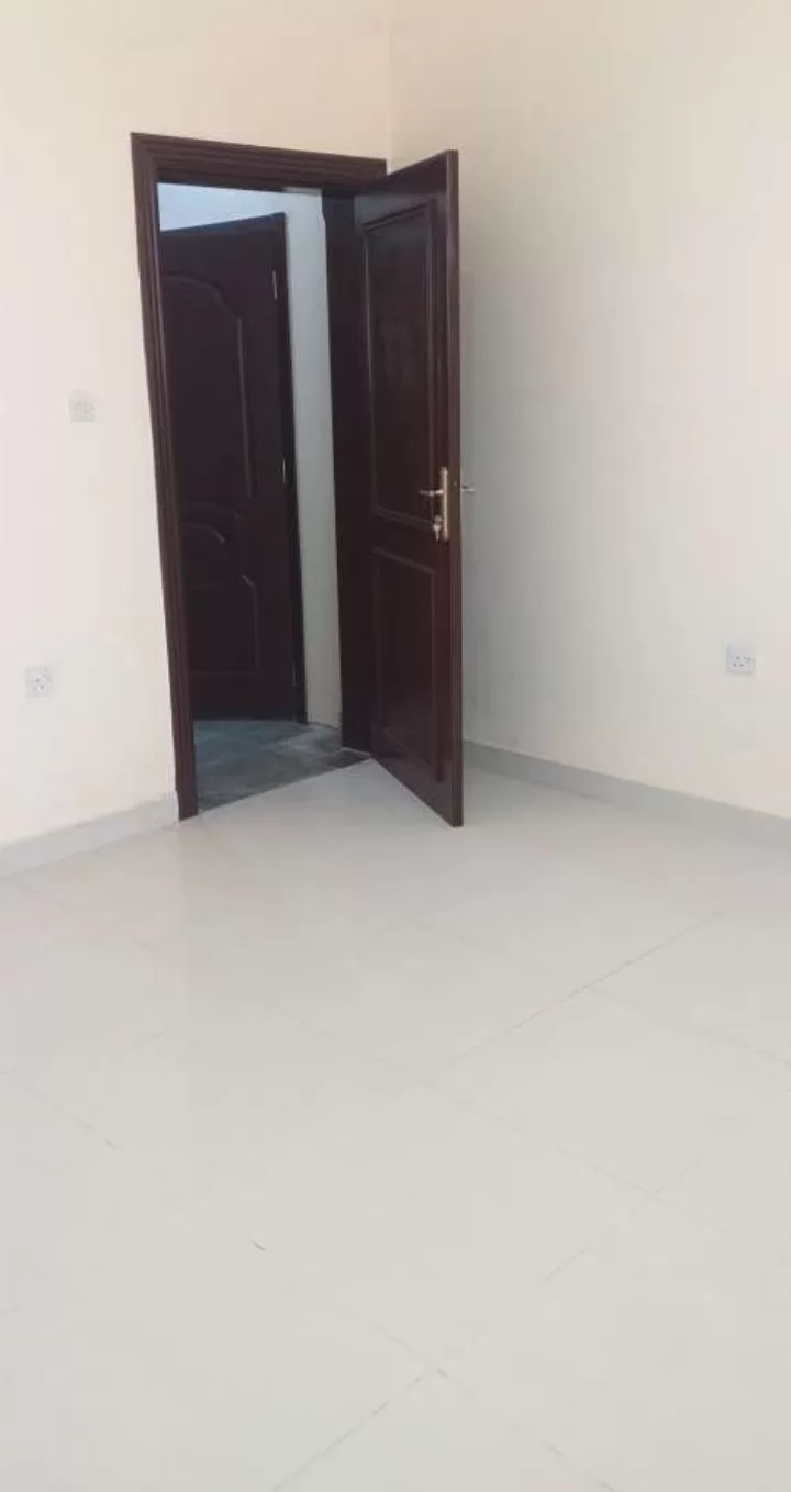 Residential Property 1 Bedroom U/F Apartment  for rent in Doha-Qatar #16259 - 1  image 
