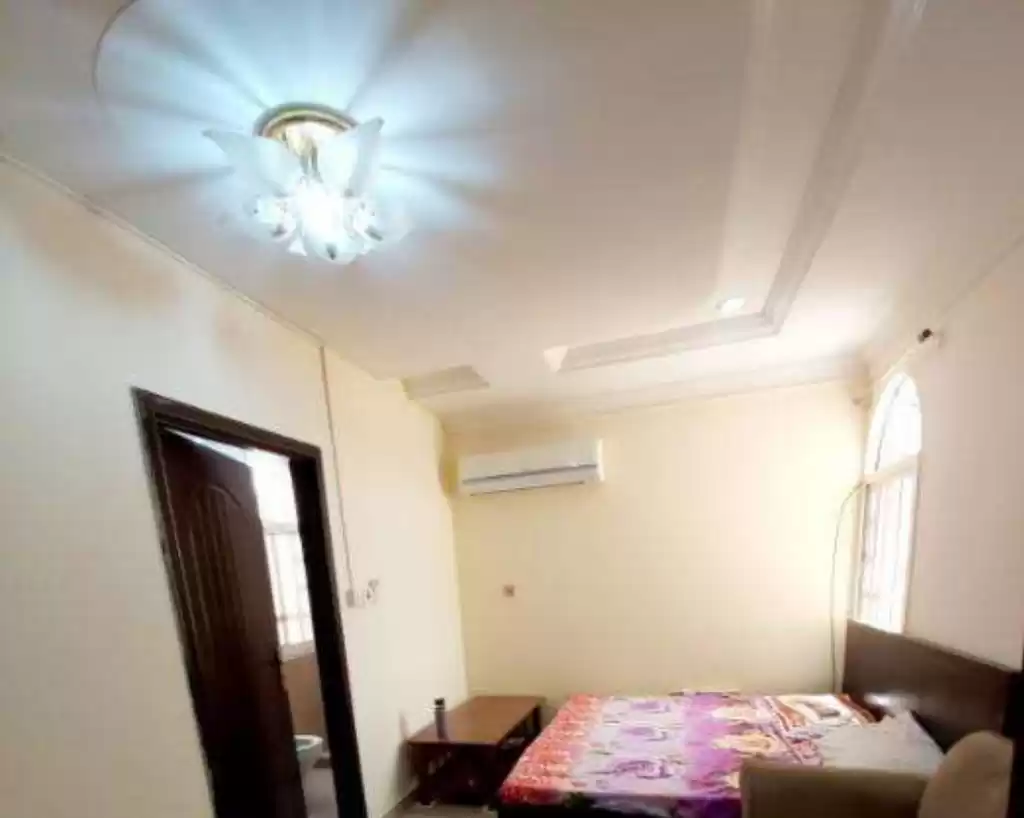 Residential Ready Property Studio F/F Apartment  for rent in Al Sadd , Doha #16278 - 1  image 