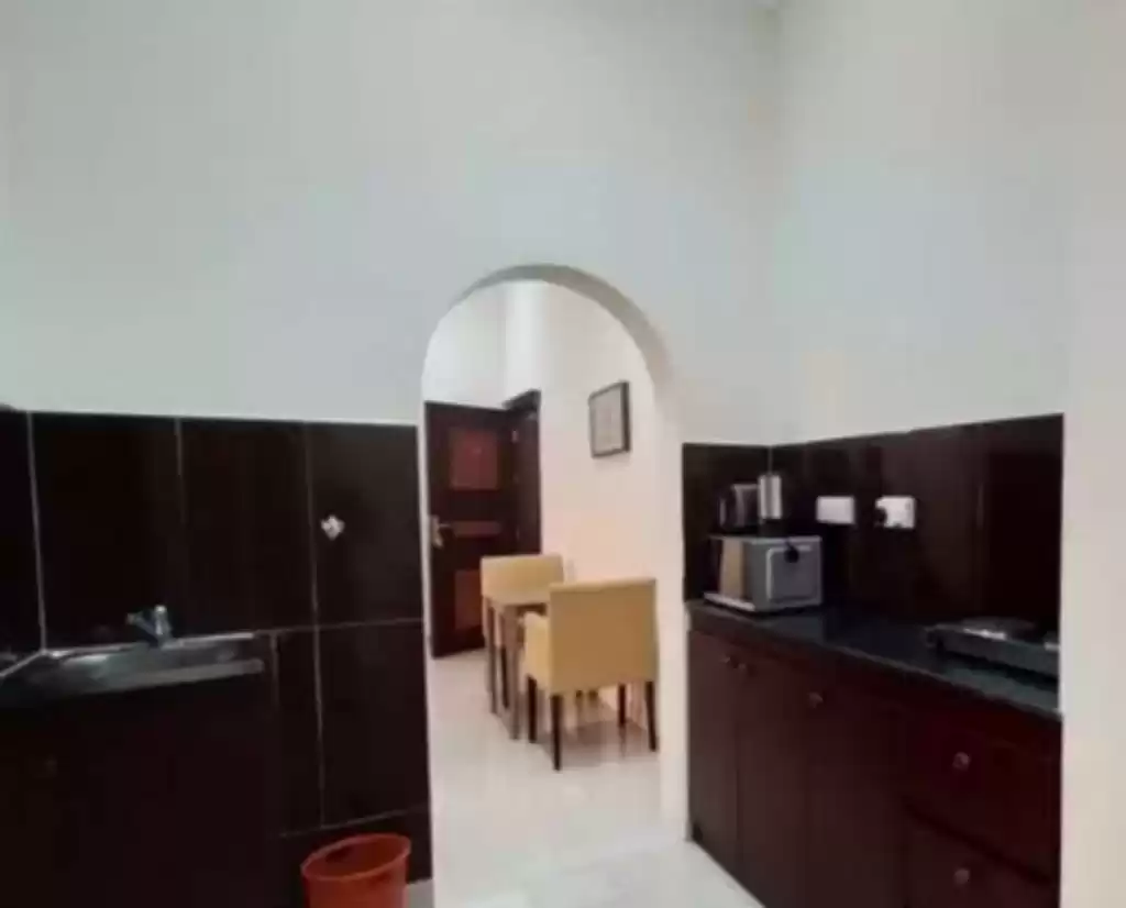 Residential Ready Property 1 Bedroom F/F Apartment  for rent in Doha #16282 - 1  image 