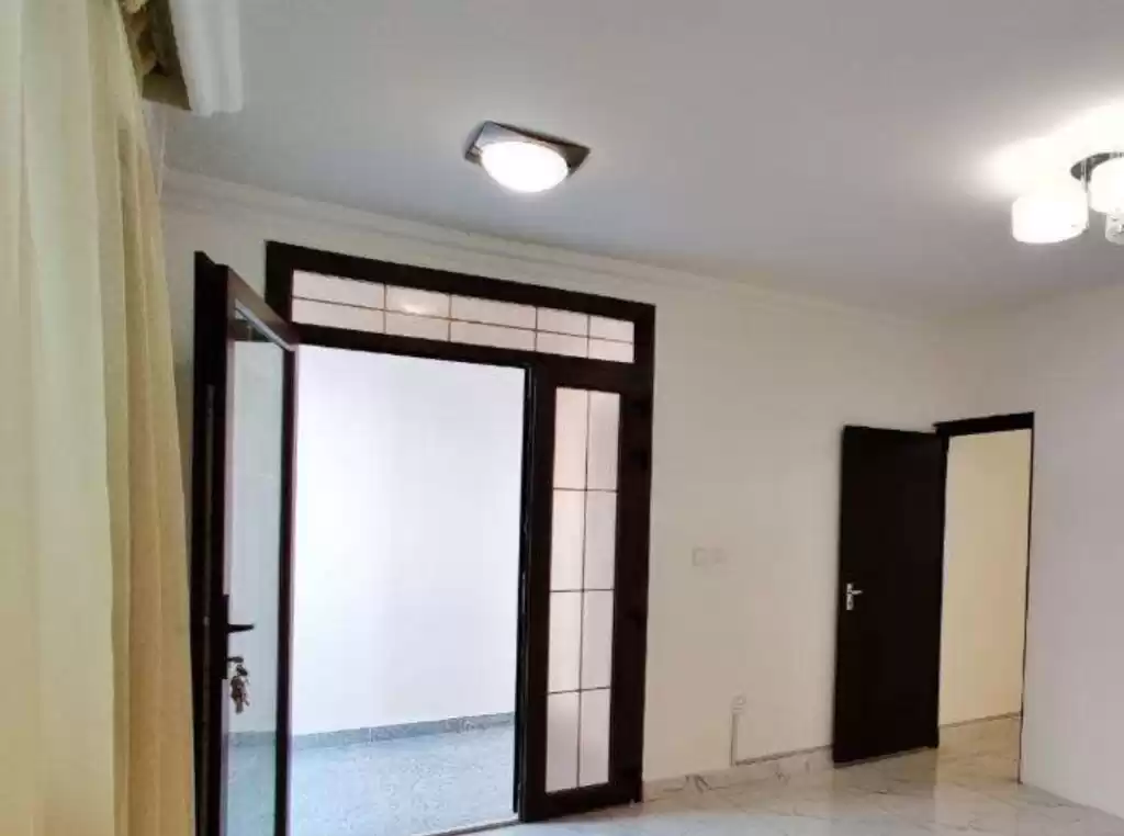Résidentiel Propriété prête 1 chambre F / F Appartement  a louer au Doha #16300 - 1  image 
