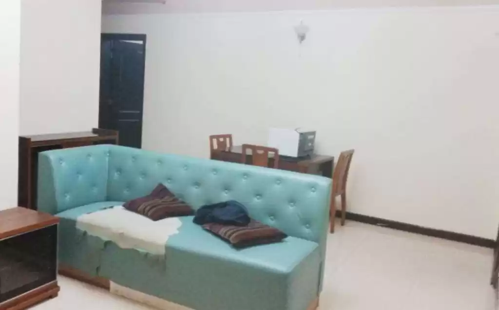 住宅 就绪物业 2 间卧室 楼/楼 公寓  出租 在 萨德 , 多哈 #16320 - 1  image 