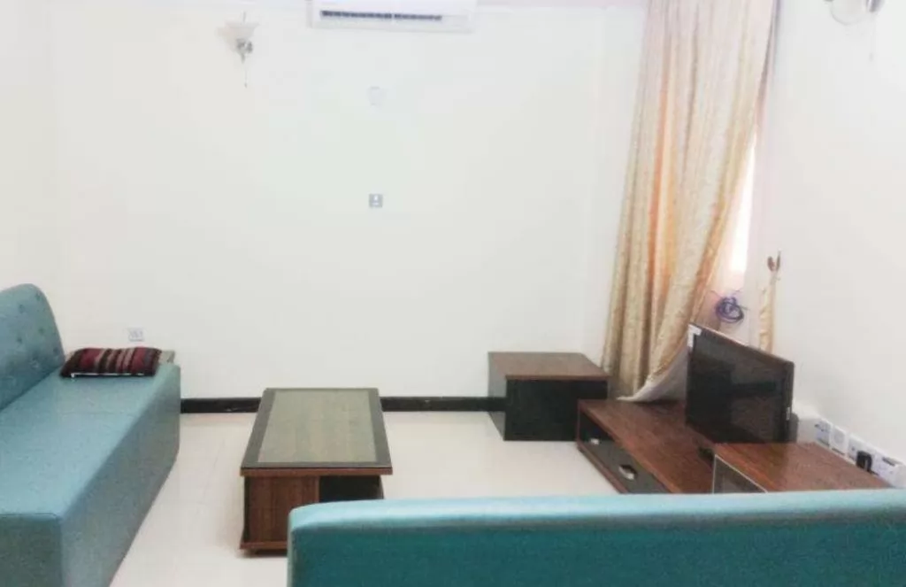 Residential Ready Property 2 Bedrooms F/F Apartment  for rent in Al-Muntazah , Doha-Qatar #16320 - 2  image 