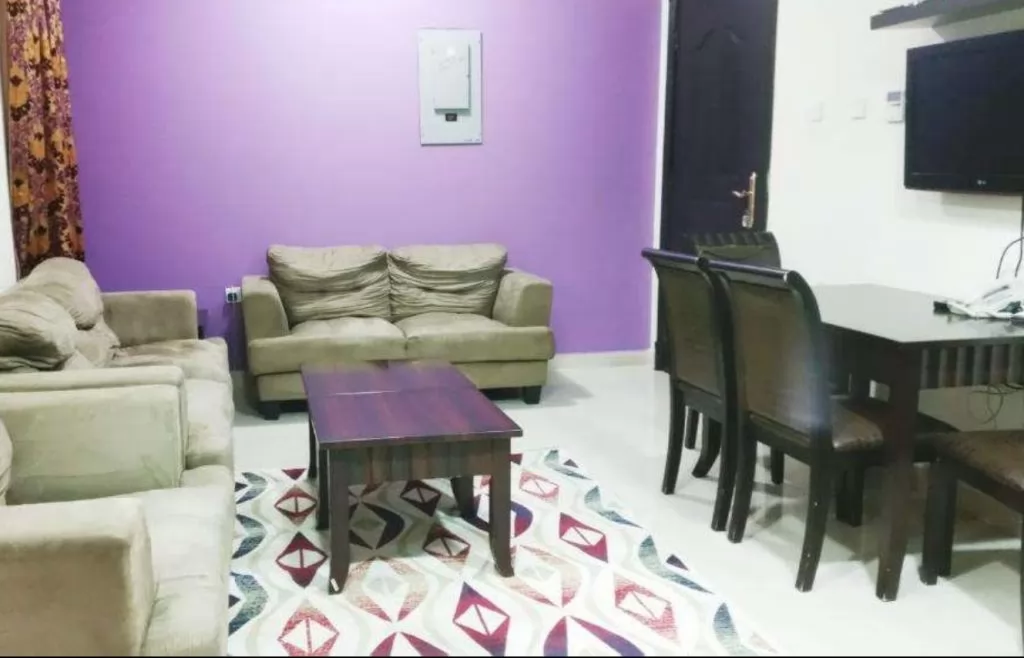 Residential Ready Property 1 Bedroom F/F Apartment  for rent in Umm-Ghuwailina , Doha-Qatar #16322 - 1  image 