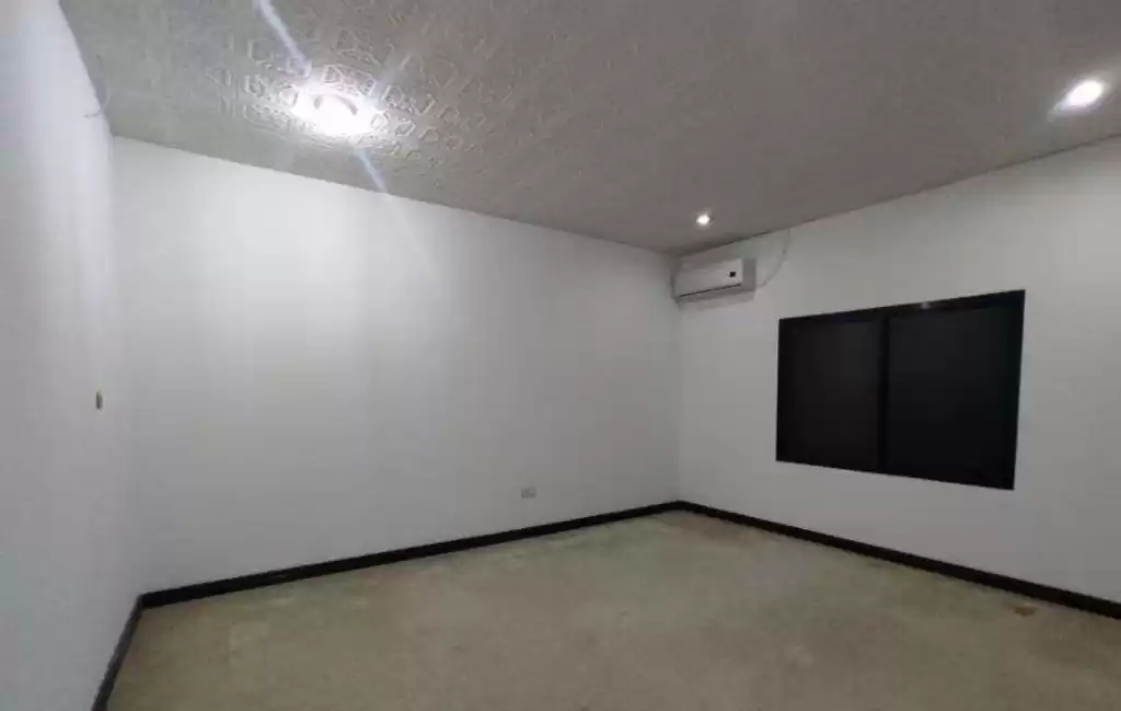 Residential Ready Property 5 Bedrooms U/F Standalone Villa  for rent in Al Sadd , Doha #16325 - 1  image 