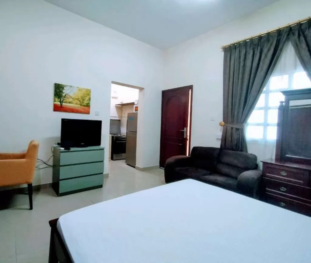 Residential Ready Property 1 Bedroom F/F Apartment  for rent in Doha-Qatar #16331 - 1  image 
