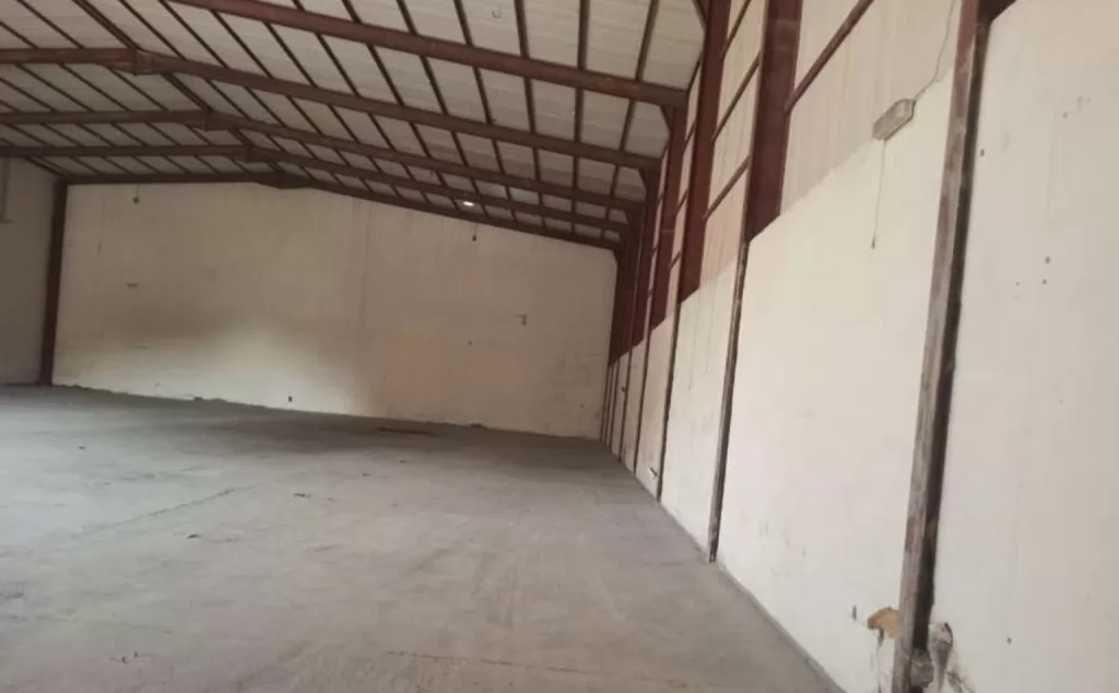 Commercial Ready Property U/F Warehouse  for rent in Al-Rayyan #16332 - 1  image 